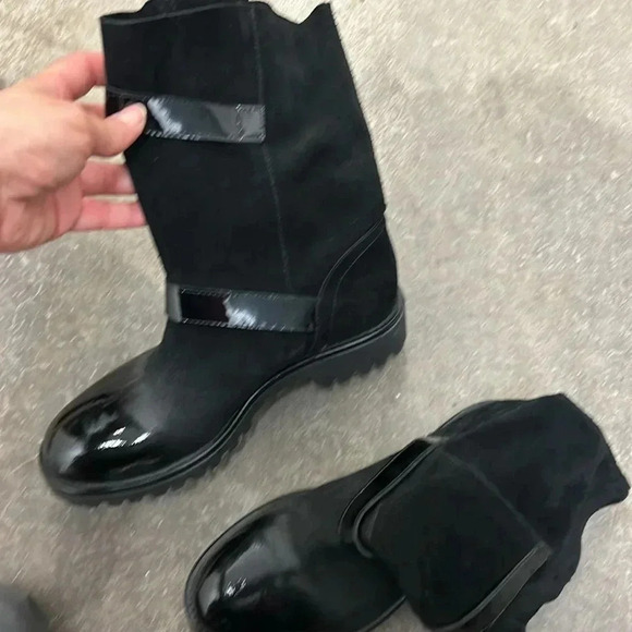 Max &  co suede booties - Picture 6 of 10